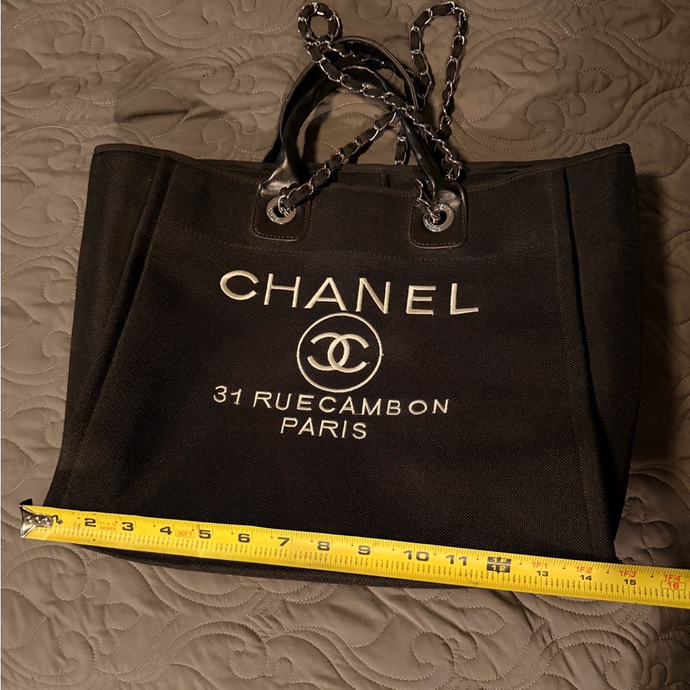 Black Structured Tote Bag - Picture 5 of 5